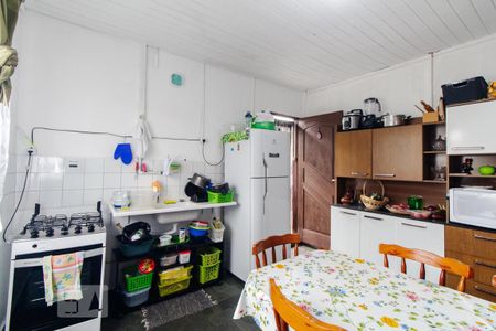 Casa à venda com 202m², 2 quartos e 3 vagasCozinha- casa de cima