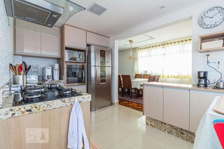 Apartamento à venda com 230m², 4 quartos e 1 vagaCozinha