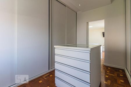 Apartamento à venda com 230m², 4 quartos e 1 vagaCloset