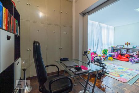 Apartamento à venda com 230m², 4 quartos e 1 vagaEscritorio