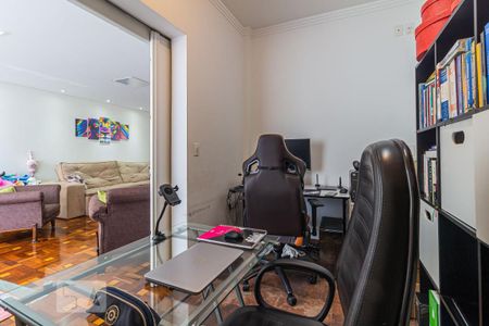 Apartamento à venda com 230m², 4 quartos e 1 vagaEscritorio