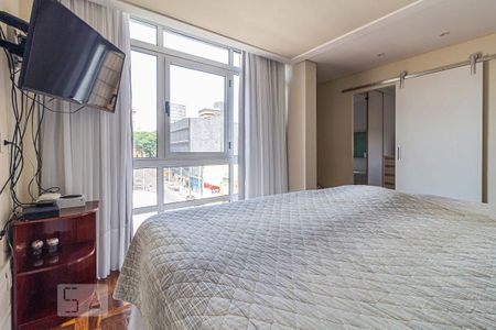 Apartamento à venda com 230m², 4 quartos e 1 vagaSuite