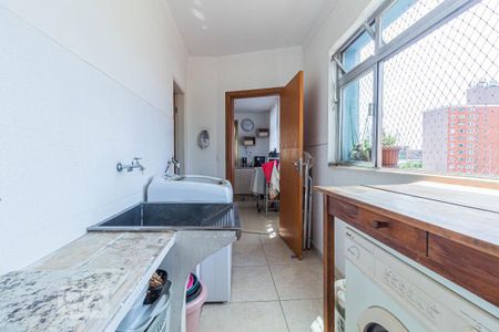Apartamento à venda com 230m², 4 quartos e 1 vagaÁrea de Serviço