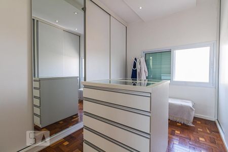 Apartamento à venda com 230m², 4 quartos e 1 vagaCloset