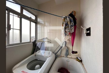 Apartamento à venda com 60m², 2 quartos e 1 vagaÁrea de Serviço