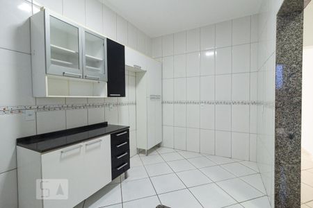 Casa à venda com 186m², 3 quartos e 1 vaga Casa à venda com 186m², 3 quartos e 1 vagaCozinha