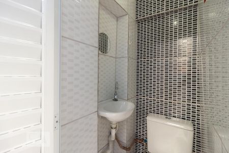 Casa à venda com 186m², 3 quartos e 1 vaga Casa à venda com 186m², 3 quartos e 1 vagaLavabo