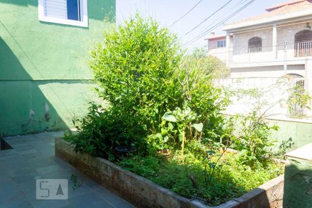 Casa à venda com 200m², 2 quartos e 1 vaga Casa à venda com 200m², 2 quartos e 1 vagaVaranda