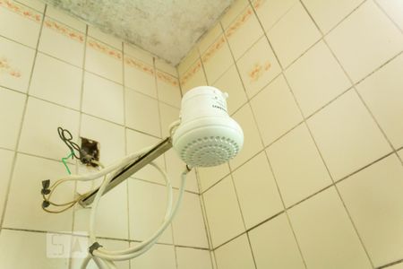 Banheiro de casa à venda com 2 quartos, 200m² em Cidade Dutra, São Paulo