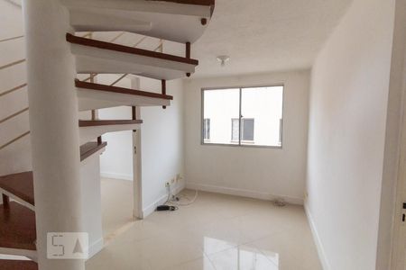 Sala 1 de apartamento para alugar com 2 quartos, 60m² em Jardim São Nicolau, São Paulo