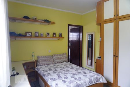 Suíte de casa à venda com 3 quartos, 218m² em Vila Costa Melo, São Paulo