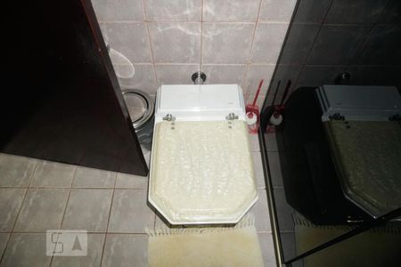 Casa à venda com 218m², 3 quartos e 3 vagasBanheiro 2