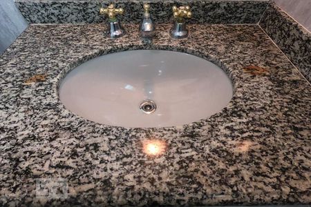 Casa à venda com 145m², 3 quartos e 3 vagasBanheiro da Suíte 3