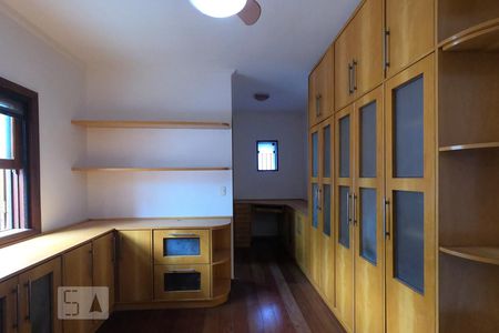 Casa à venda com 145m², 3 quartos e 3 vagasSuíte 3