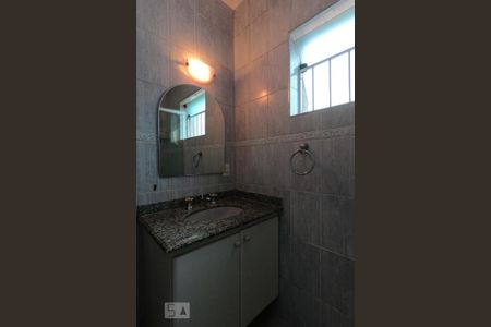 Casa à venda com 145m², 3 quartos e 3 vagasBanheiro da Suíte 3