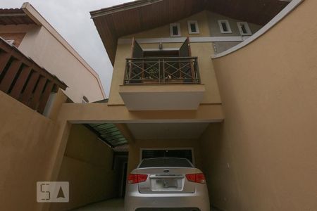 Casa à venda com 145m², 3 quartos e 3 vagasFachada