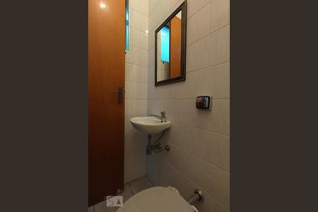 Casa à venda com 145m², 3 quartos e 3 vagasBanheiro de Serviço