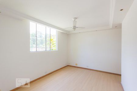 Sala de apartamento para alugar com 2 quartos, 56m² em Anil, Rio de Janeiro