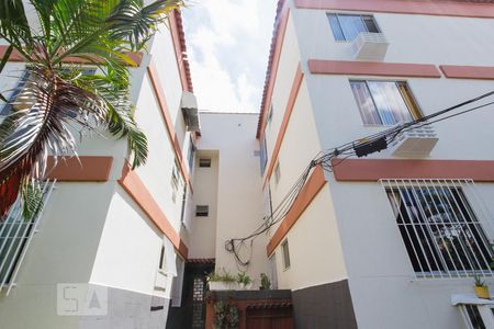 Apartamento para alugar com 56m², 2 quartos e 1 vaga Apartamento para alugar com 56m², 2 quartos e 1 vagaFachadas