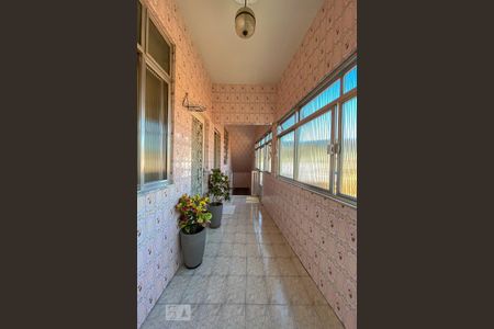 Apartamento para alugar com 237m², 3 quartos e sem vaga