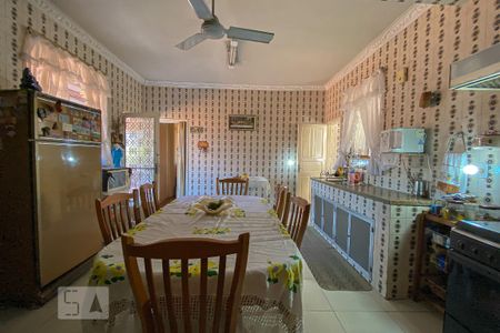 Apartamento para alugar com 237m², 3 quartos e sem vaga Apartamento para alugar com 237m², 3 quartos e sem vagaCozinha