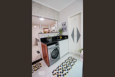 Casa à venda com 110m², 2 quartos e 2 vagasarea de serviço