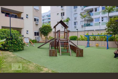 Apartamento para alugar com 70m², 2 quartos e 1 vaga Apartamento para alugar com 70m², 2 quartos e 1 vagaÁrea Comum - Playground