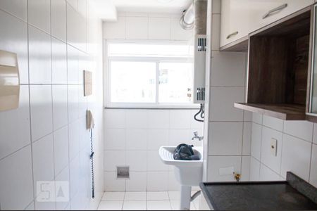 Apartamento para alugar com 70m², 2 quartos e 1 vaga Apartamento para alugar com 70m², 2 quartos e 1 vagaCozinha e Área de Serviço