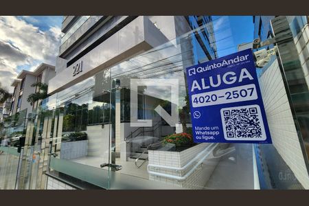 Apartamento para alugar com 60m², 1 quarto e 1 vaga Apartamento para alugar com 60m², 1 quarto e 1 vagaFachada e Placa