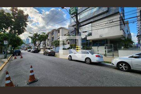 Apartamento para alugar com 60m², 1 quarto e 1 vaga Apartamento para alugar com 60m², 1 quarto e 1 vagaVista da Rua
