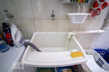 Casa de condomínio à venda com 118m², 4 quartos e 2 vagasÁrea de Serviço