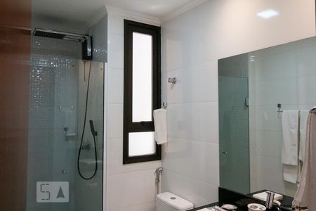 Apartamento para alugar com 100m², 3 quartos e 2 vagasBanheiro da Suíte