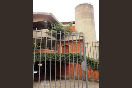 Área Externa de casa à venda com 3 quartos, 350m² em Aclimação, São Paulo