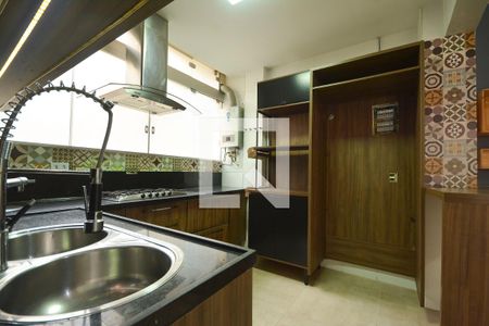 Apartamento à venda com 101m², 3 quartos e 1 vagaCozinha