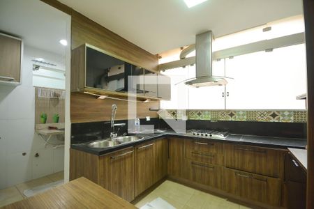 Apartamento à venda com 101m², 3 quartos e 1 vagaCozinha