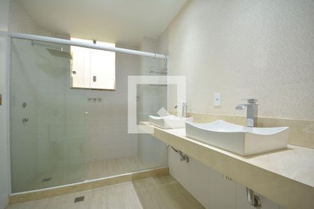 Apartamento à venda com 101m², 3 quartos e 1 vagaBanheiro 2