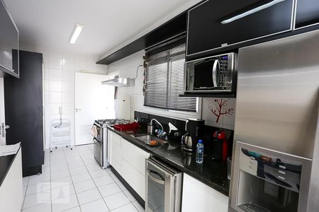 Apartamento à venda com 150m², 3 quartos e 2 vagasCozinha
