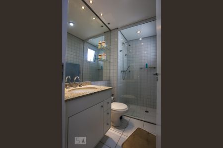 Apartamento à venda com 150m², 3 quartos e 2 vagasBanheiro da Suíte 1