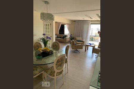 Apartamento à venda com 110m², 3 quartos e 2 vagasSala