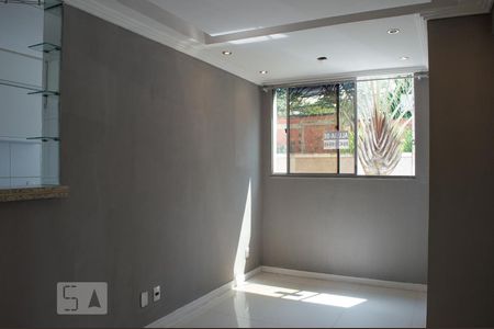 Apartamento para alugar com 70m², 2 quartos e 2 vagasSala