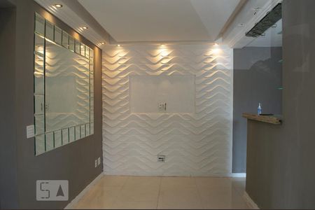 Apartamento para alugar com 70m², 2 quartos e 2 vagasSala