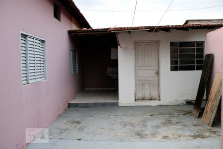 Casa à venda com 150m², 3 quartos e 4 vagasQuintal