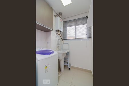 Área de serviço de apartamento à venda com 2 quartos, 58m² em Vila Nova, Porto Alegre