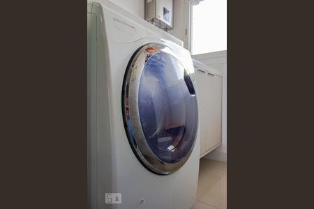 Apartamento à venda com 84m², 3 quartos e 2 vagasÁrea de Serviço - Detalhe