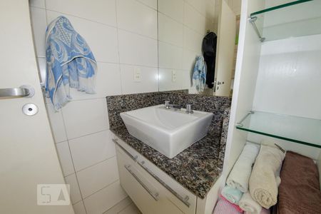 Apartamento para alugar com 63m², 2 quartos e 1 vaga Apartamento para alugar com 63m², 2 quartos e 1 vagaBanheiro da suíte