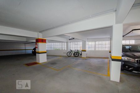Apartamento para alugar com 63m², 2 quartos e 1 vaga Apartamento para alugar com 63m², 2 quartos e 1 vagaGaragem