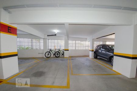 Apartamento para alugar com 63m², 2 quartos e 1 vaga Apartamento para alugar com 63m², 2 quartos e 1 vagaGaragem