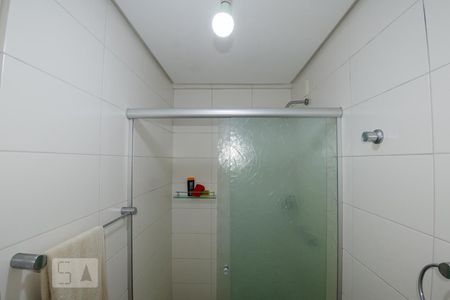 Apartamento para alugar com 63m², 2 quartos e 1 vaga Apartamento para alugar com 63m², 2 quartos e 1 vagaBanheiro social