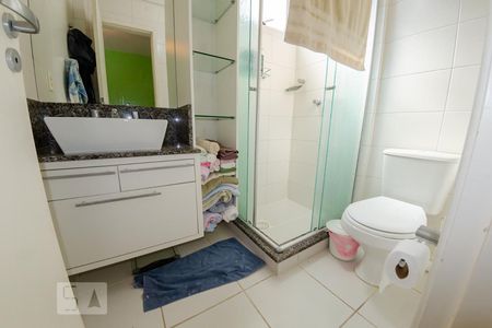 Apartamento para alugar com 63m², 2 quartos e 1 vaga Apartamento para alugar com 63m², 2 quartos e 1 vagaBanheiro da suíte