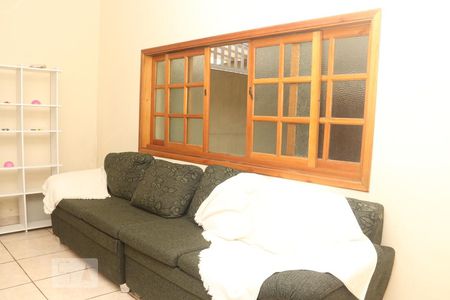 Sala de casa para alugar com 3 quartos, 125m² em Vila Valença, São Vicente